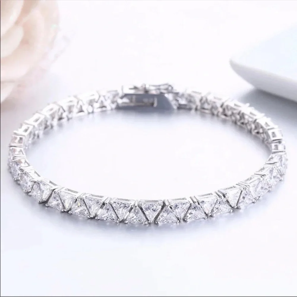 18k 13ct Trillion Tennis Bracelet - Picture 5 of 14